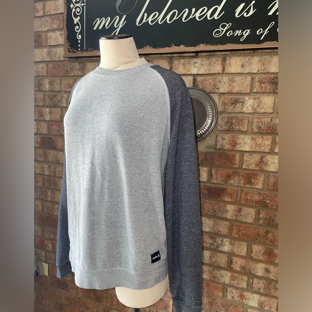 Hurley sweatshirt